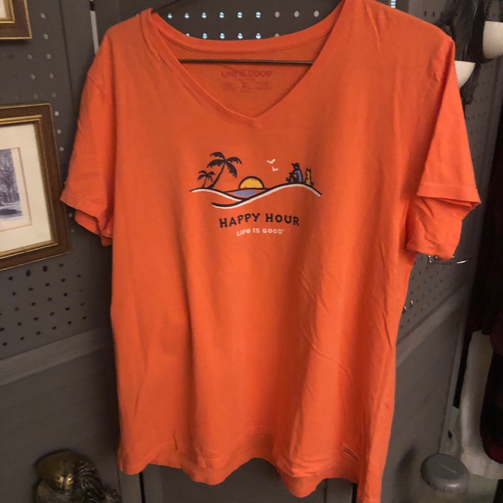 Life Is Good Crusher T Shirt XL Happy Hour Coral Beach V Neck READ
